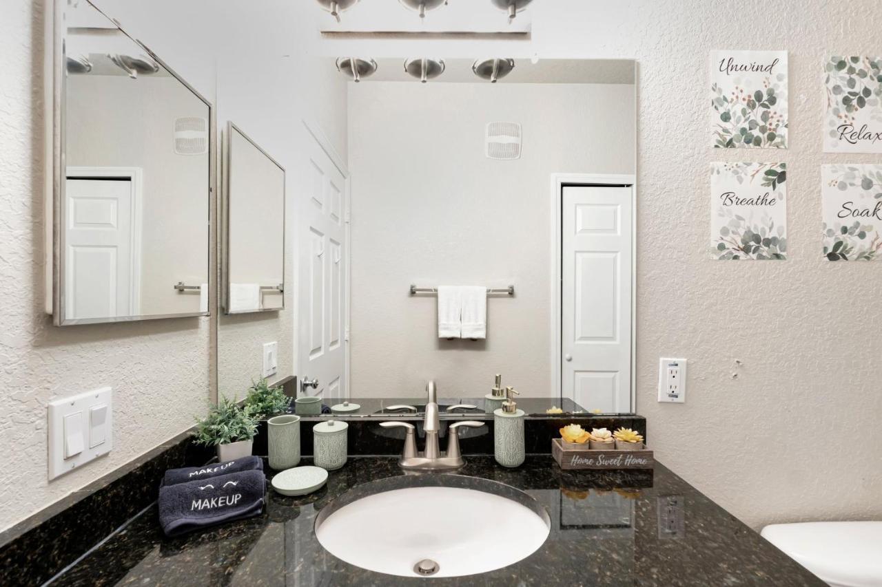 Tropical 3Br Suite-2 Resort Style Pools-5 Mil To Bay-Gym-Close To Beach Tampa Bagian luar foto