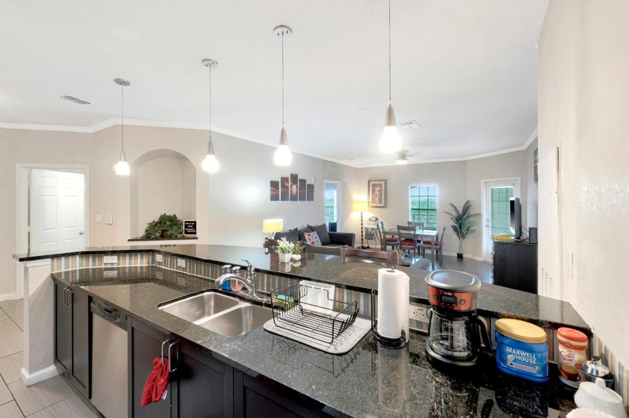 Tropical 3Br Suite-2 Resort Style Pools-5 Mil To Bay-Gym-Close To Beach Tampa Bagian luar foto